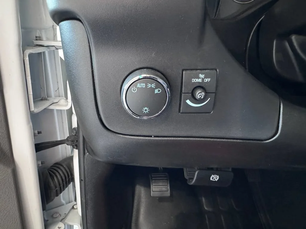2024 Chevrolet Express Cargo Work Van - Photo 19