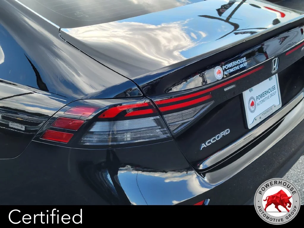 Used 2023 Black Honda LX image 13