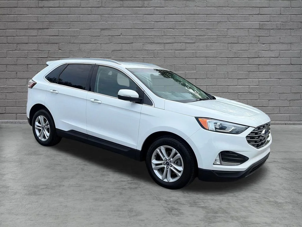 Used 2020 Oxford White Ford SEL image 8