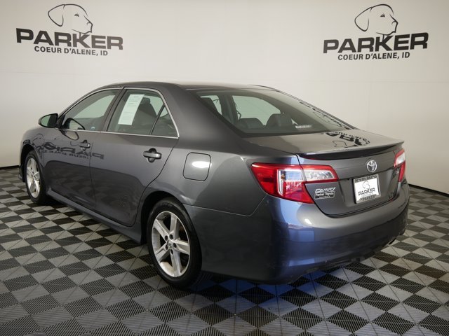 Used 2014 Magnetic Gray Metallic Toyota SE image 7