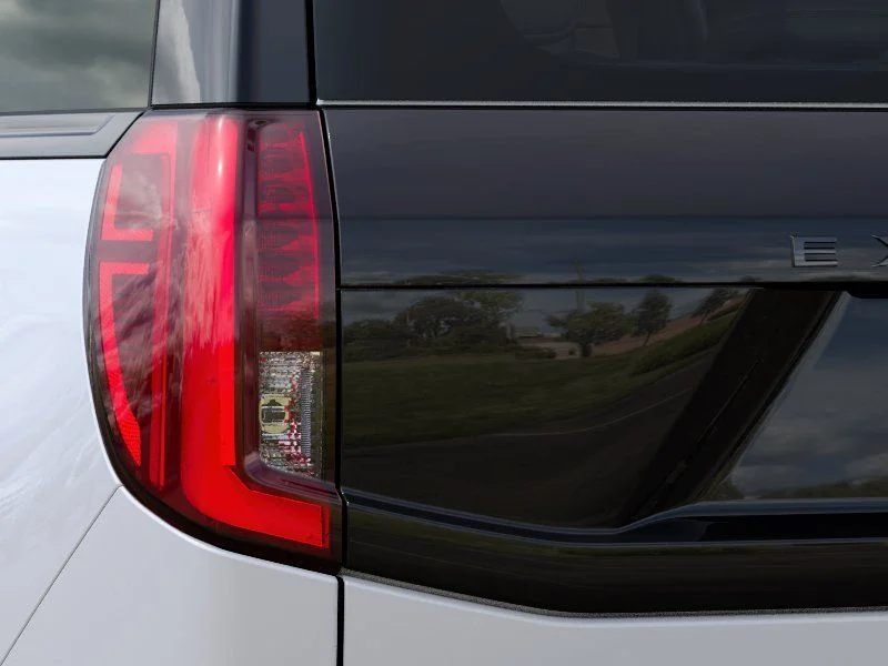New 2027 White Ford Platinum image 21
