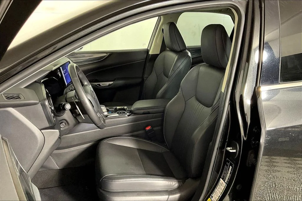 Used 2023 Black Lexus 350h Premium image 24