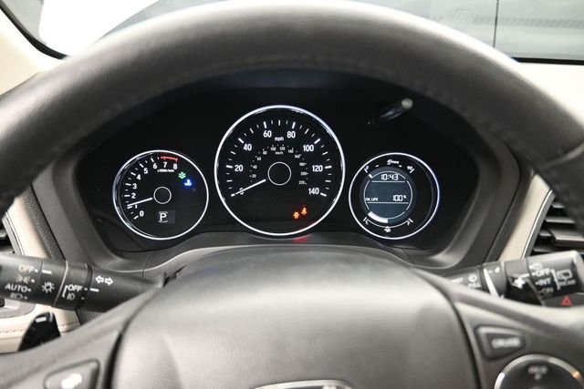 Certified Used 2016 Alabaster Silver Metallic Honda EX-L image 9