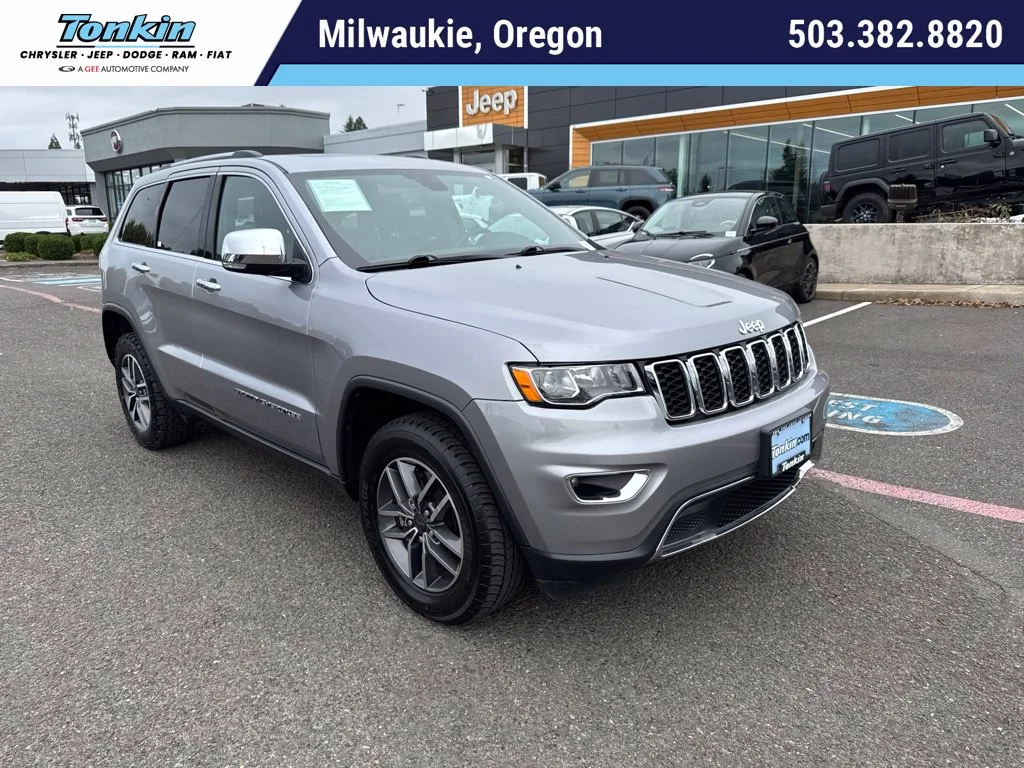 Used 2021 Billet Silver Metallic Clearcoat Jeep Limited image 1