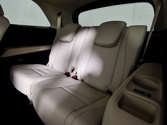 New 2026 Polar White Mercedes-Benz GLS 450 image 47