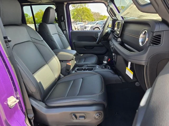 New 2026 Reign Exterior Paint Jeep Sahara image 20