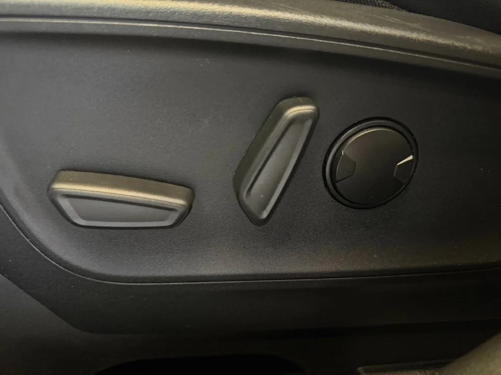 Used 2024 Gray Ford ST-Line Elite image 30