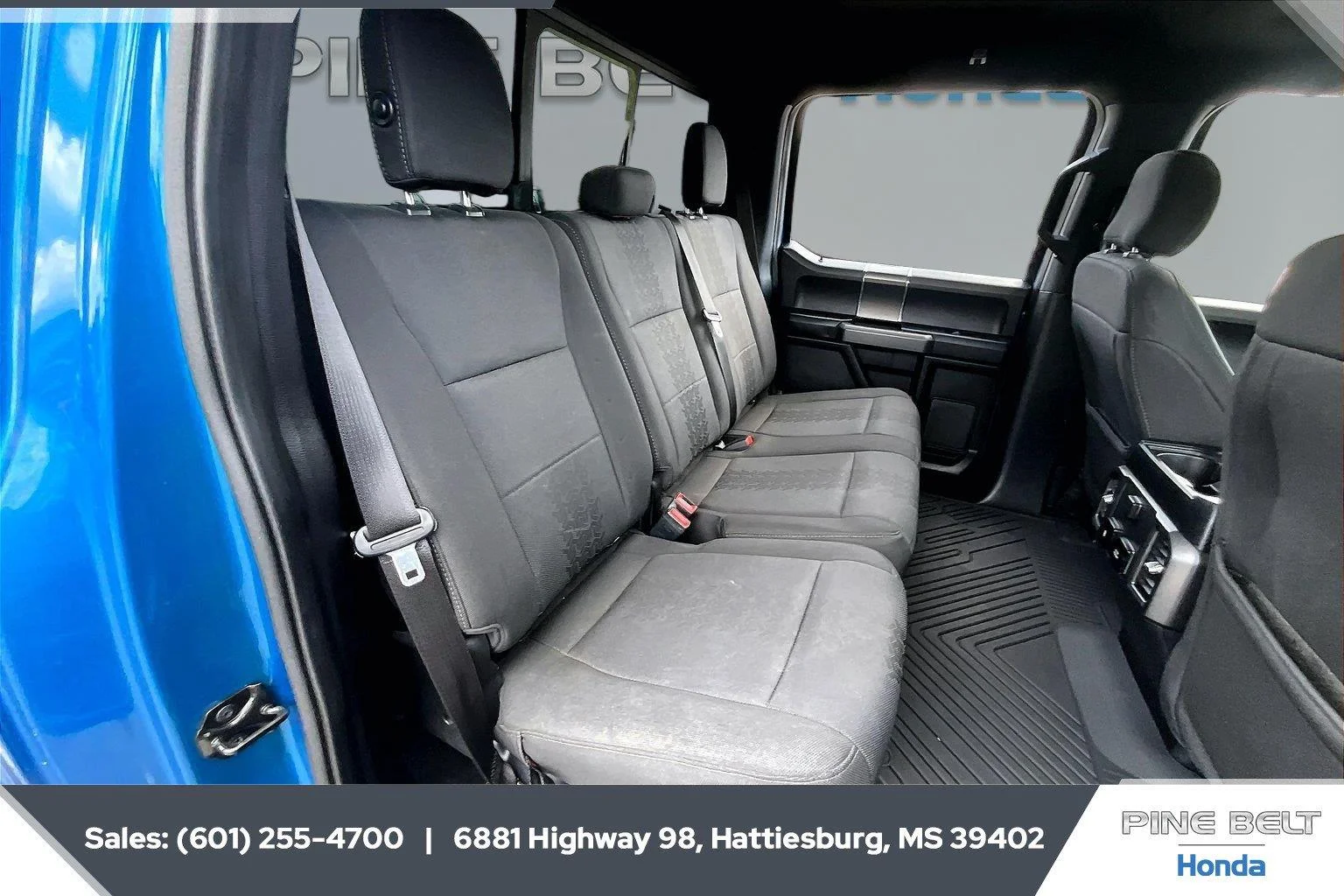 Used 2019 Velocity Blue Ford XLT image 20