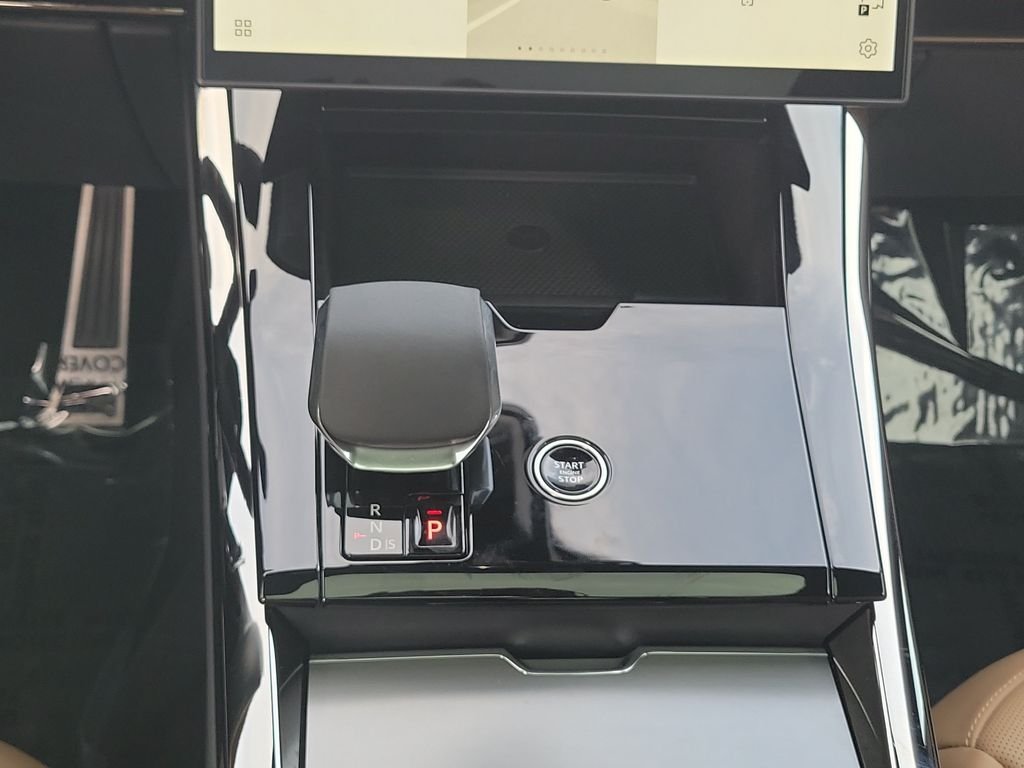 Certified Used 2025 Borasco Grey Metallic Land Rover Dynamic SE image 20