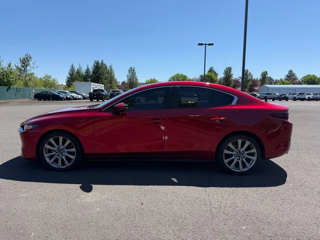 Used 2021 Soul Red Crystal Metallic Mazda Select image 4