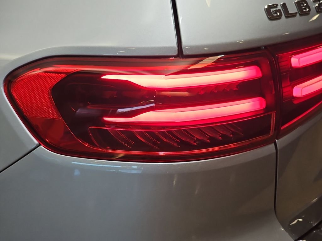 2026 Mercedes-Benz GLB GLB 250 - Photo 37