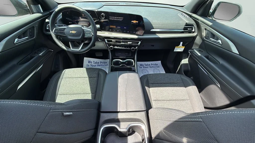 New 2026 Mosaic Black Metallic Chevrolet LT image 29