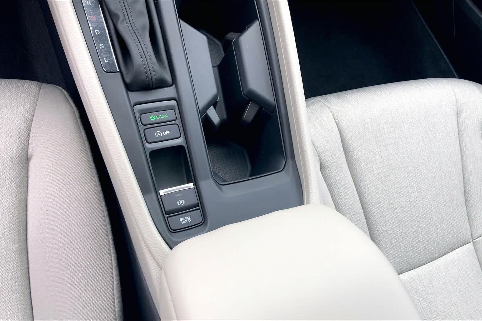 New 2026 Platinum White Pearl Honda LX image 20