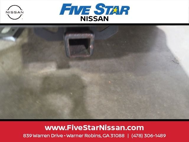 Used 2010 White Nissan SE image 10