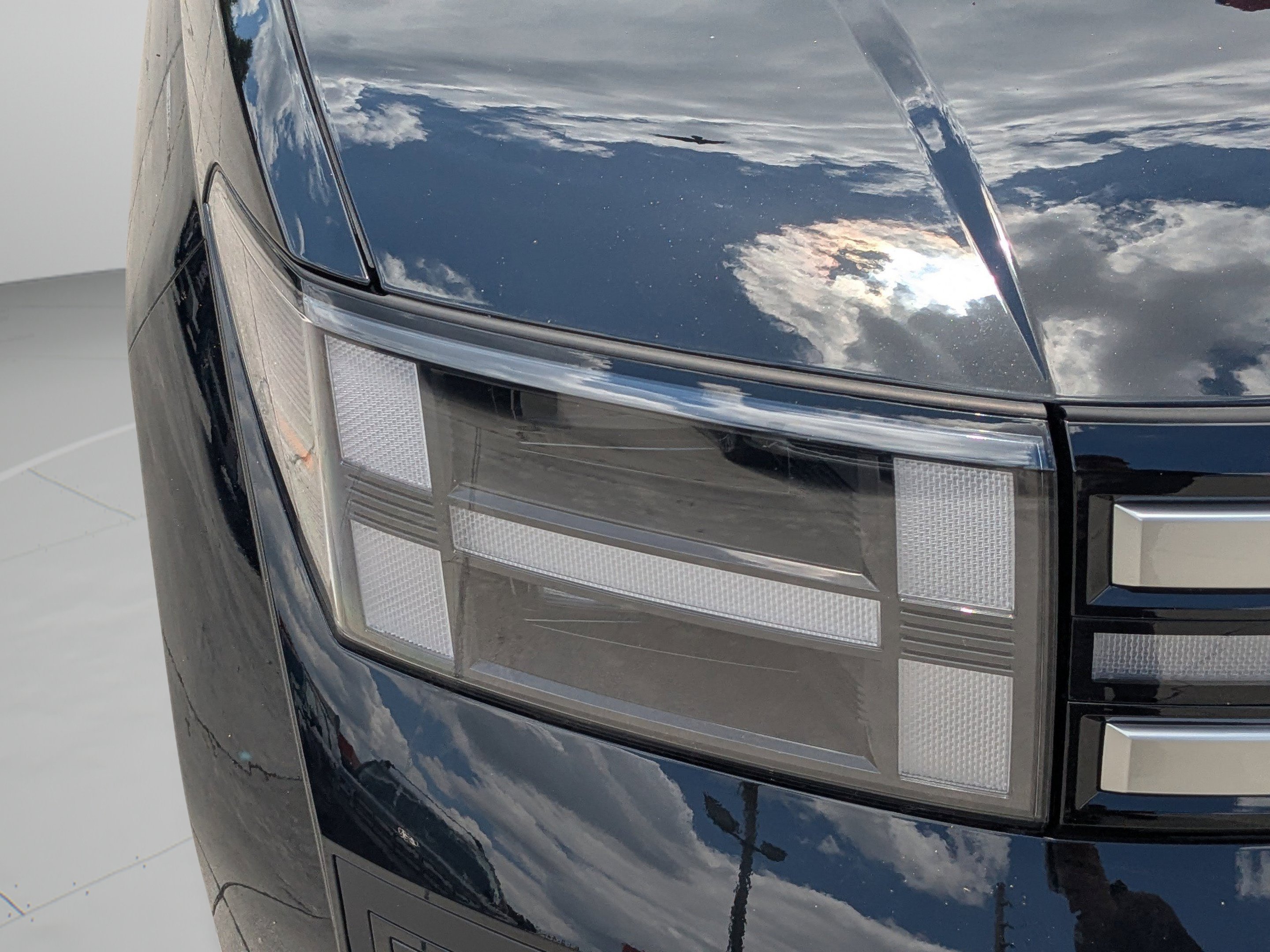 New 2026 Phantom Black Hyundai SE image 11
