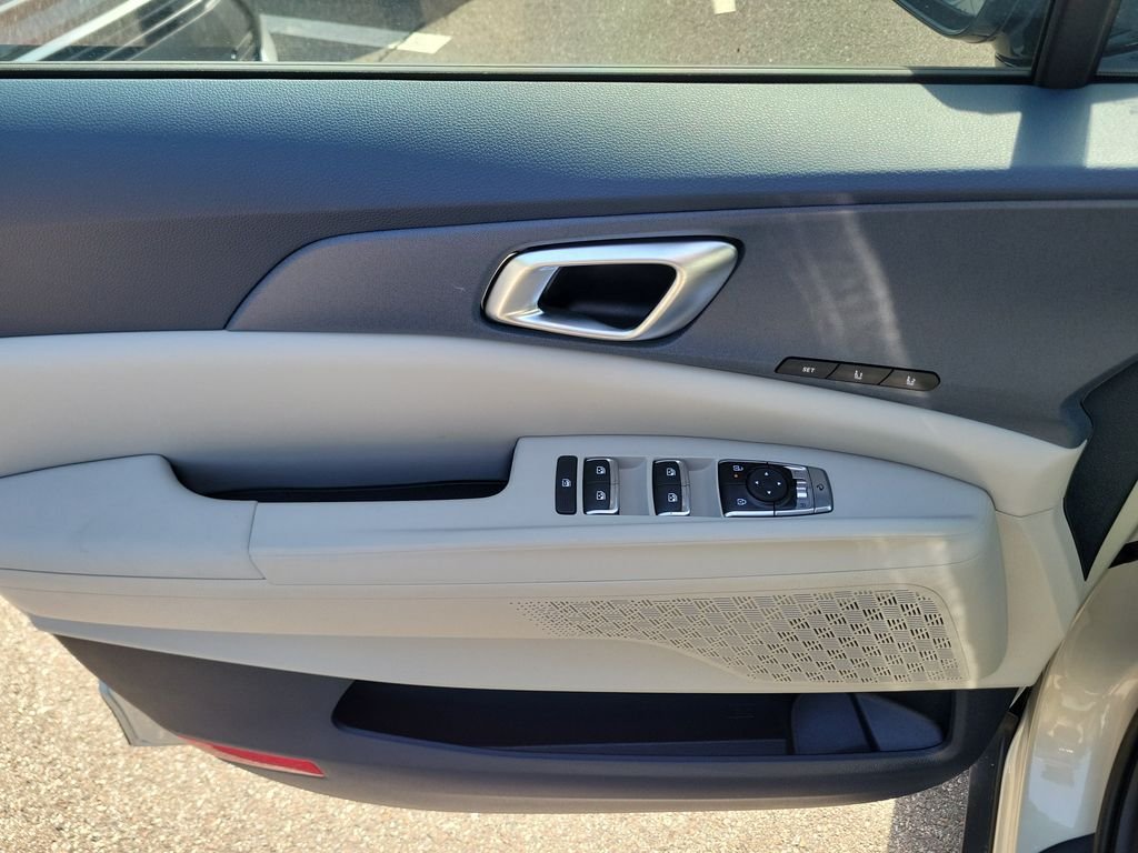 New 2026 Silver Kia SX image 21