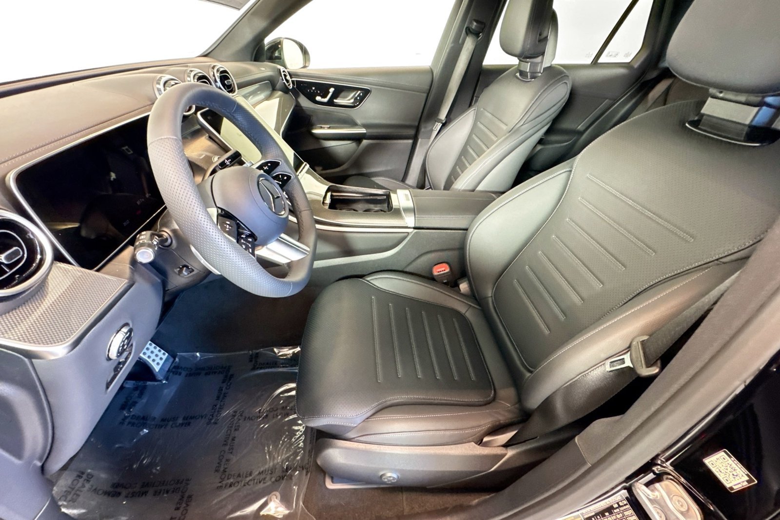 New 2026 Black Mercedes-Benz GLC 300 image 18