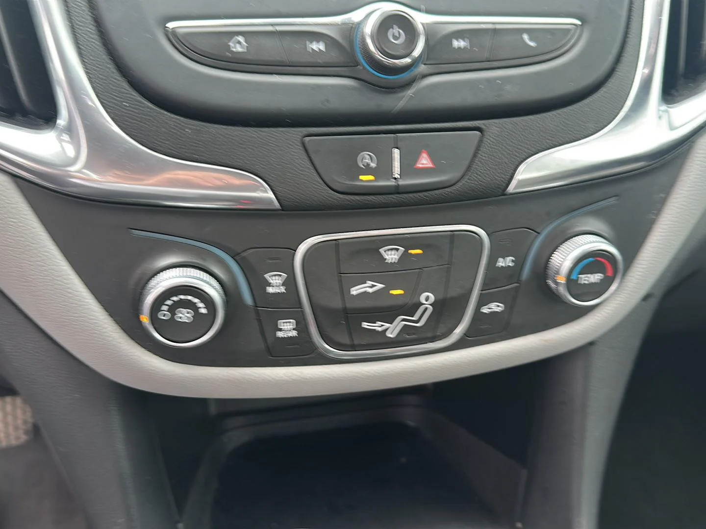 Used 2022 BLUE GLOW METALLIC Chevrolet LS image 10