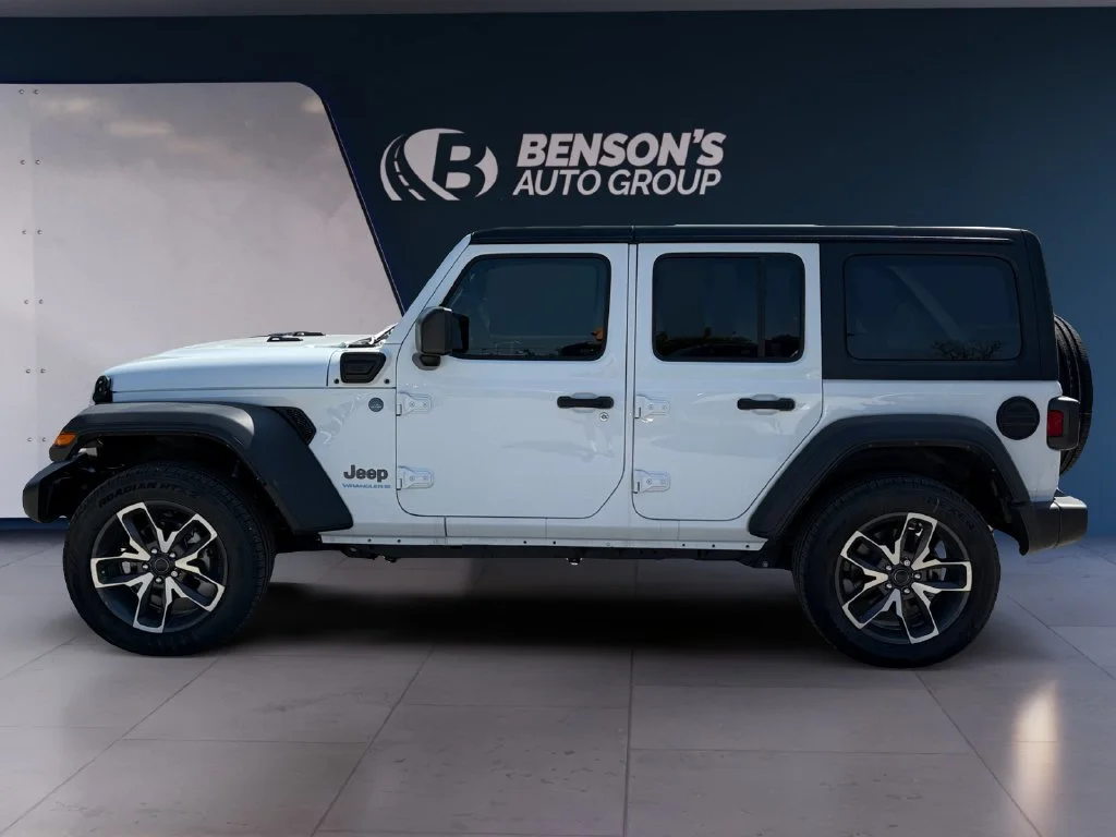 New 2025 White Jeep Sport S 4xe image 2