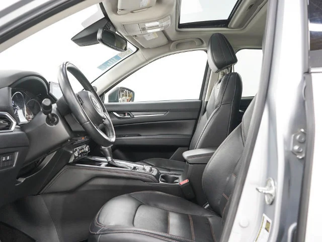 Used 2018 Sonic Silver Metallic Mazda Grand Touring image 23