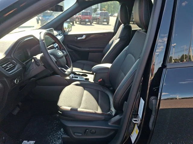 New 2026 Agate Black Metallic Ford ST-Line image 9