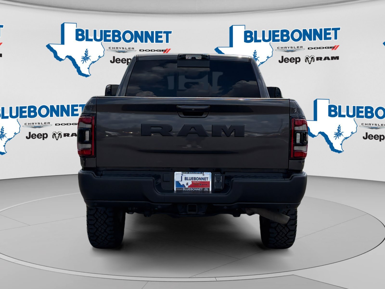 Used 2022 Granite Crystal Metallic Clearcoat Ram Power Wagon image 6