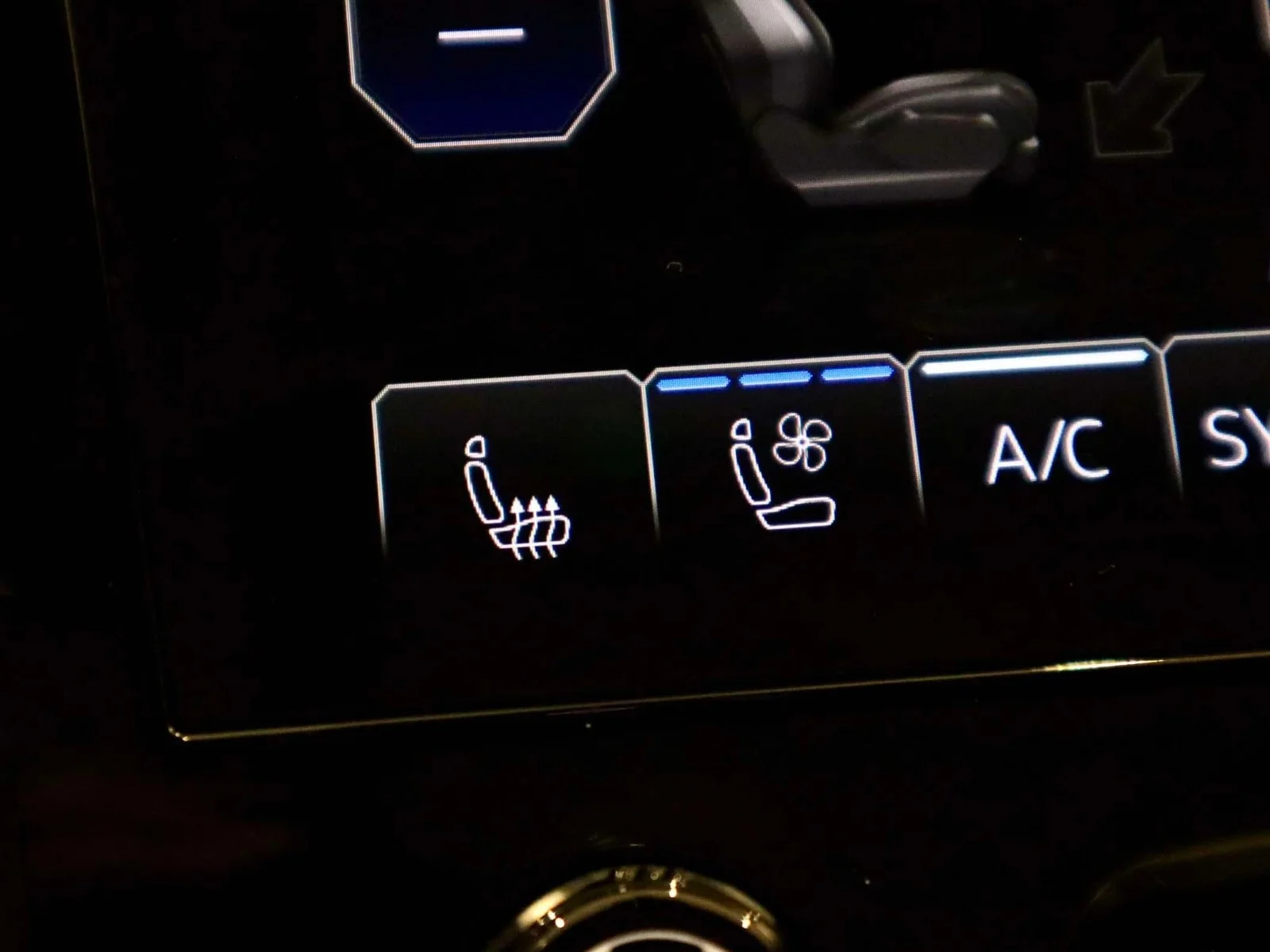 Used 2023 Black Lamborghini S AWD image 39