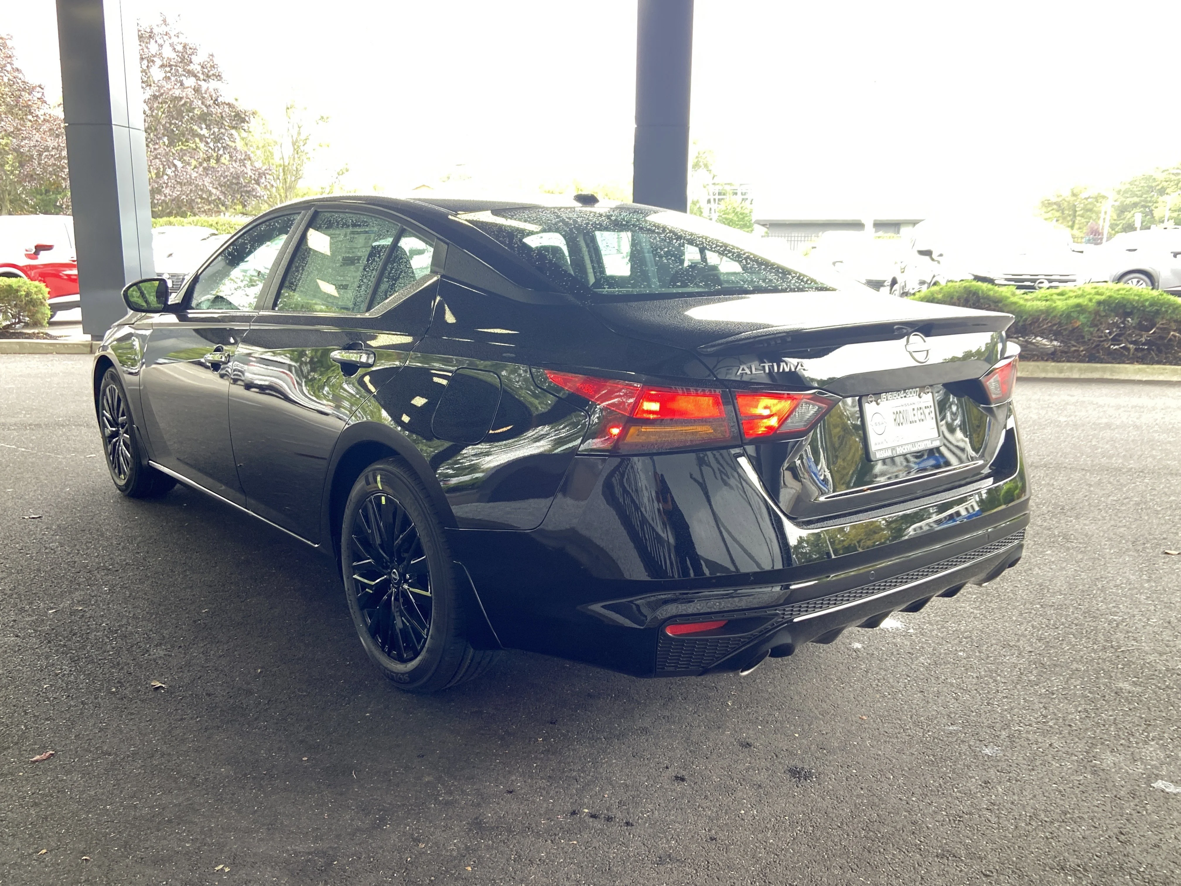 2025 Nissan Altima SV - Photo 6