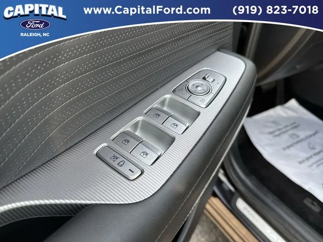 Used 2024 Black Hyundai Calligraphy image 20
