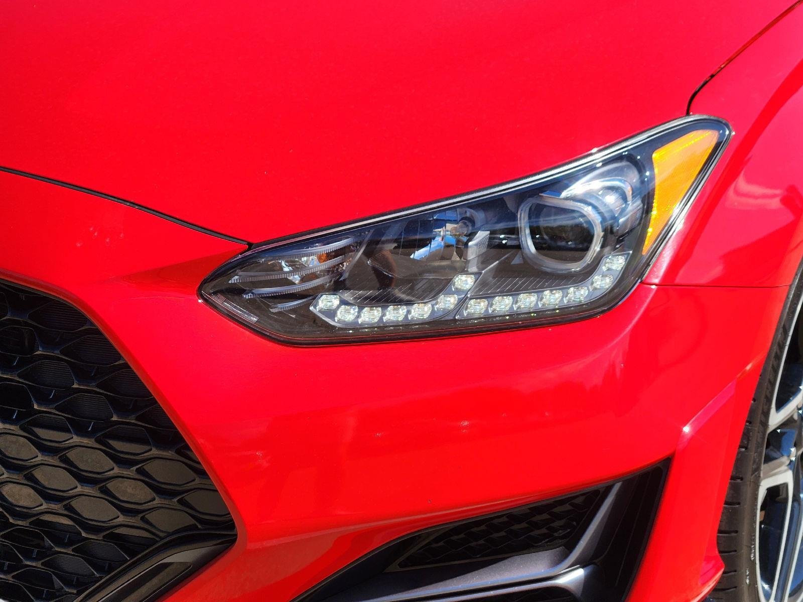 Used 2021 Racing Red Hyundai Base image 7