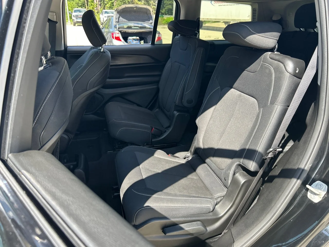 Used 2023 Black Jeep Laredo image 18