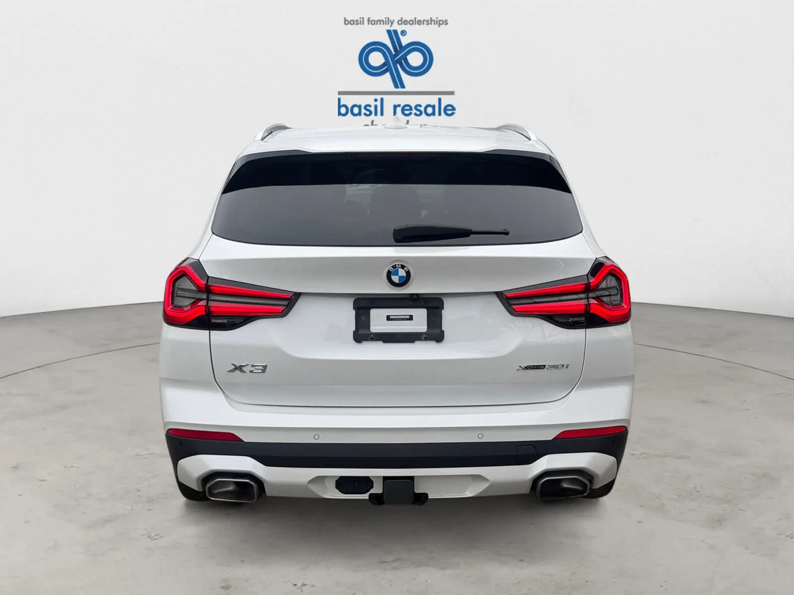 Used 2022 Mineral White Metallic BMW xDrive30i image 6