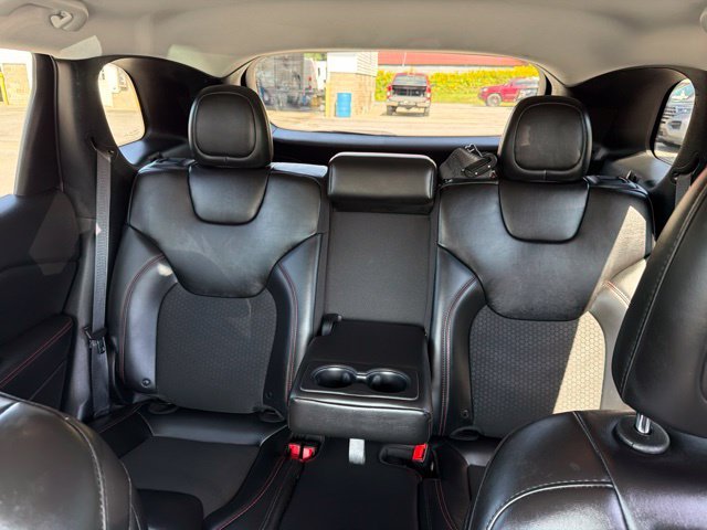 Used 2019 Black Jeep Trailhawk image 31