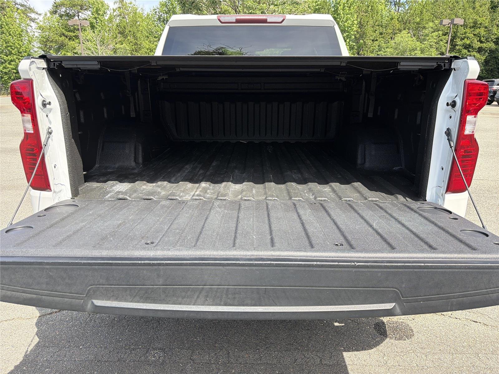 Used 2020 Iridescent Pearl Tricoat Chevrolet LT image 24
