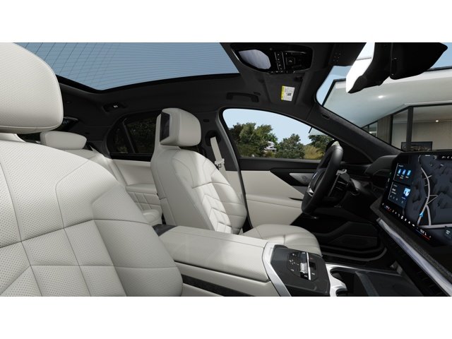 New 2027 Black Sapphire Metallic BMW 740 image 9