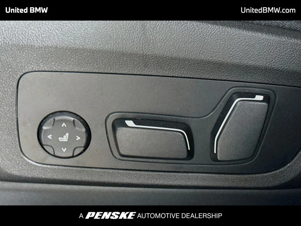 Used 2024 Mineral White Metallic BMW M40i image 4
