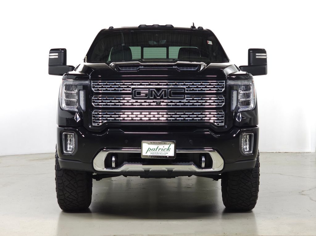 Used 2022 Onyx Black GMC Denali image 2