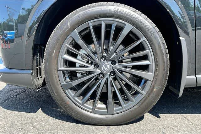 2026 Lexus RX 450h+ Premium - Photo 12