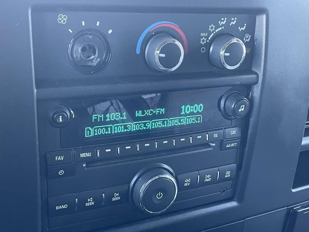 2017 Chevrolet Express Passenger LS - Photo 22