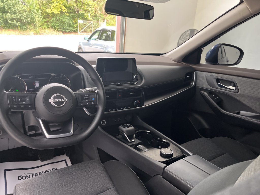 Used 2023 Blue Nissan SV image 14