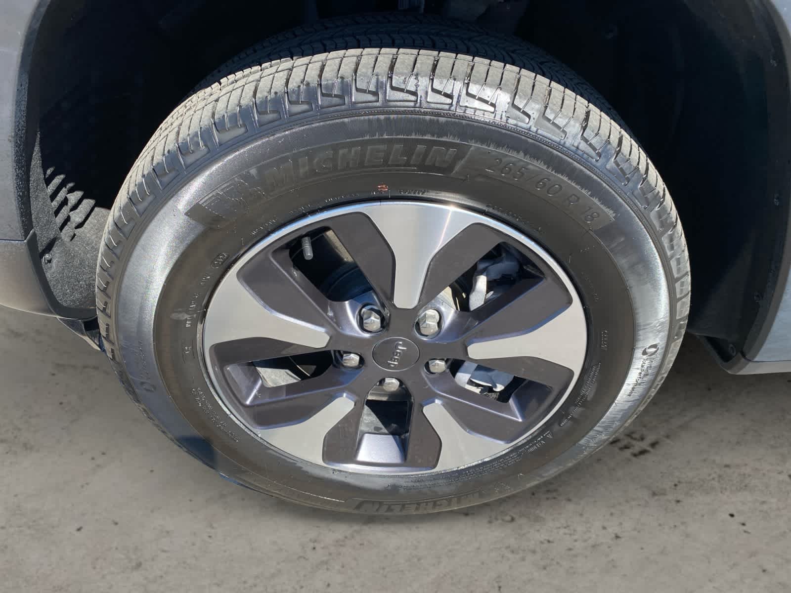 Used 2023 Baltic Gray Metallic Clearcoat Jeep  image 18
