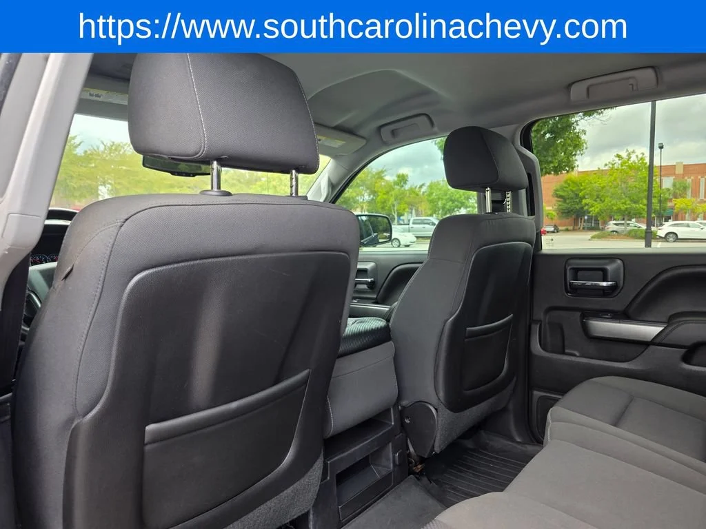 Used 2015 DEEP OCEAN BLUE METALLIC Chevrolet LT image 25
