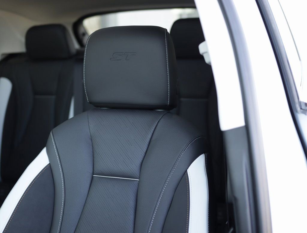 2026 Buick Envision Sport Touring - Photo 28