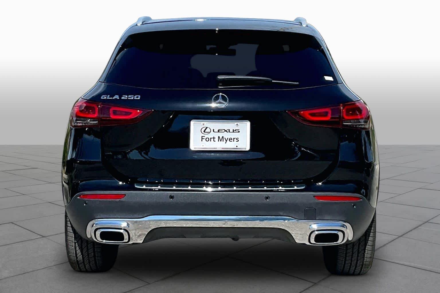 Used 2023 Night Black Mercedes-Benz GLA 250 image 5