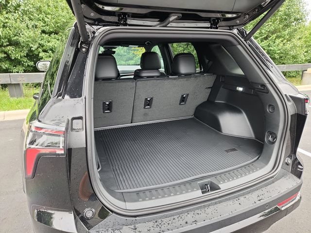 New 2027 Mosaic Black Metallic Chevrolet RS image 18