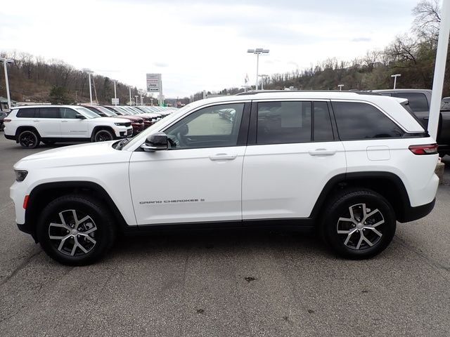 Certified Used 2023 White Jeep Limited image 2