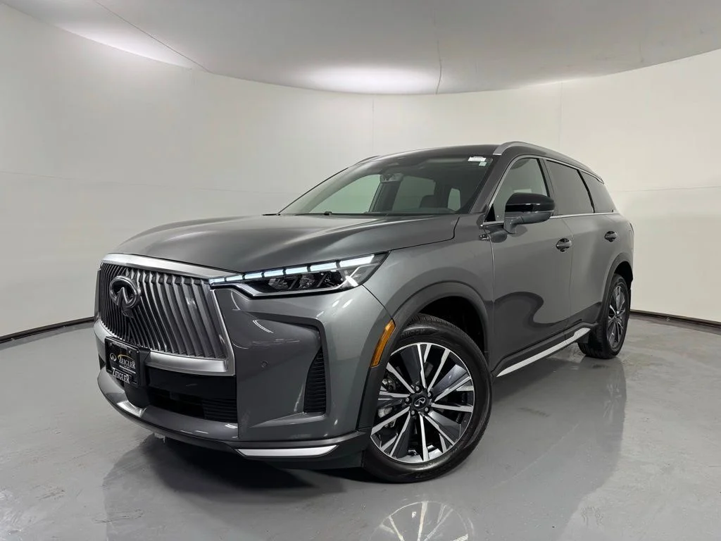 Certified Used 2026 Gray INFINITI LUXE image 8