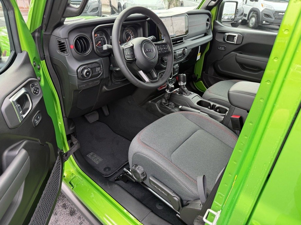 2026 Jeep Wrangler 4-Door Rubicon - Photo 4