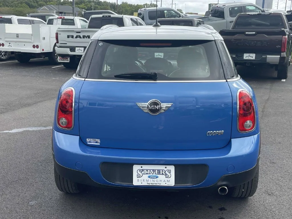 Used 2013 Blue MINI Base image 4