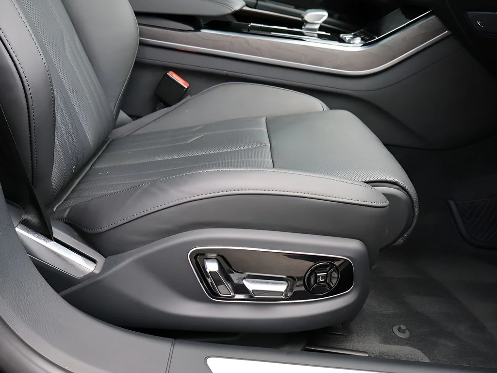 Used 2024 Sebring Black Crystal Effect Audi L 55 image 12